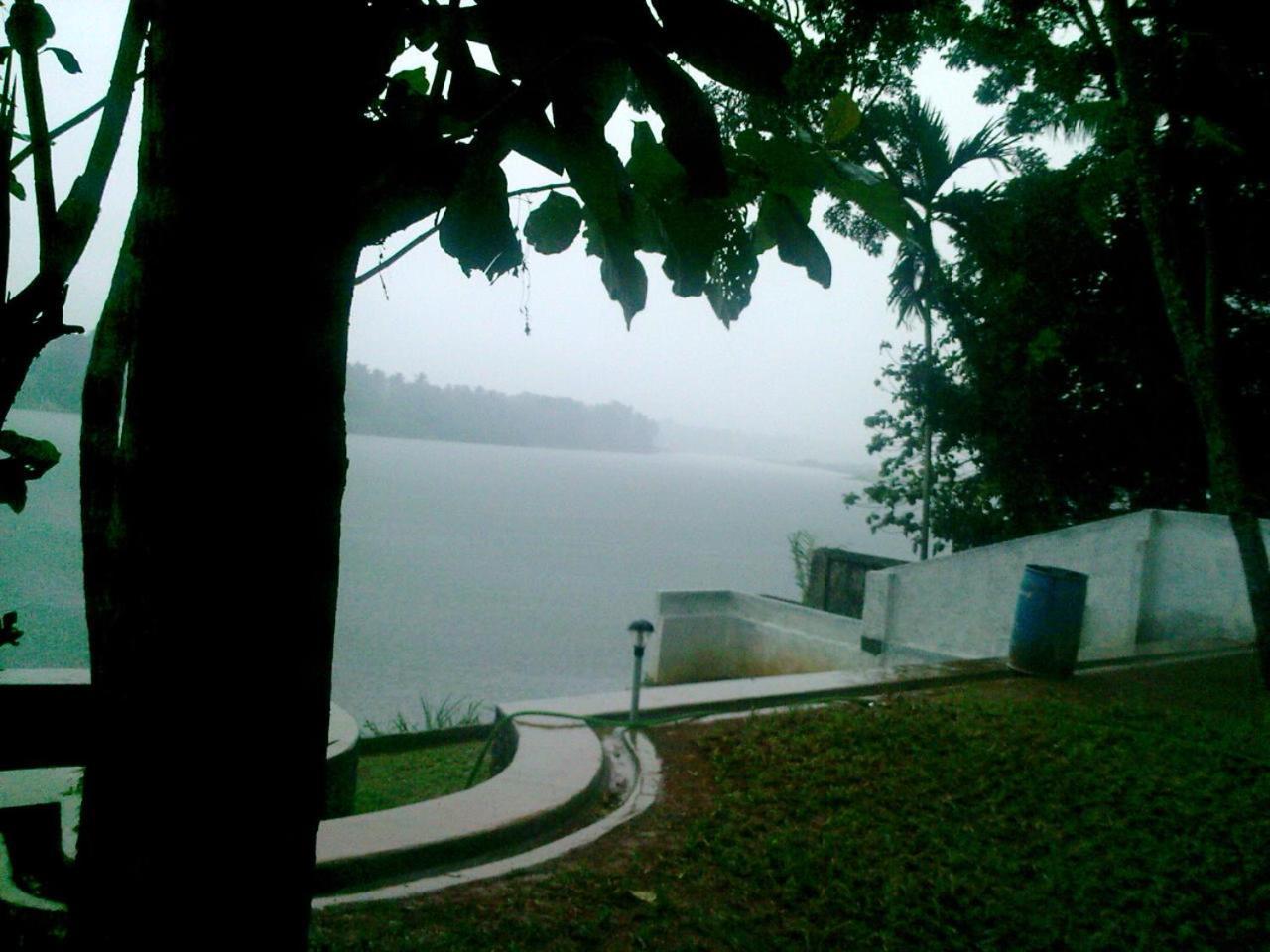 Hôtel Lazy Gaze à Ernakulam Extérieur photo